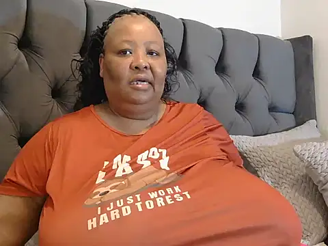 Snapshot of nancy111 chatting on December 1, 2025, 2:01 am nancy111 online show from December 1, 2025, 2:01 am