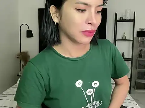 your bianca69 online show from October 27, 2025, 12:33 am