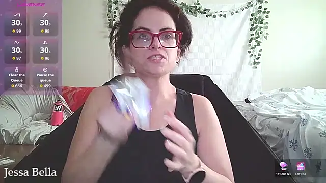 Snapshot of JessaBella chatting on May 25, 2026, 3:55 pm JessaBella online show from May 25, 2026, 3:55 pm
