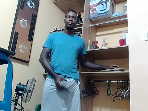 kurtbigcock online show from April 15, 2026, 1:37 pm