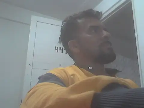 Snapshot of el_principe_hot chatting on October 31, 2025, 3:03 am el principe hot online show from October 31, 2025, 3:03 am