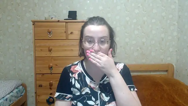 Snapshot of Smart_Rose chatting on November 14, 2025, 4:32 pm Smart Rose online show from November 14, 2025, 4:32 pm