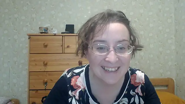 Smart Rose online show from April 12, 2026, 3:59 pm