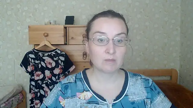 Snapshot of Smart_Rose chatting on November 1, 2025, 11:04 am Smart Rose online show from November 1, 2025, 11:04 am