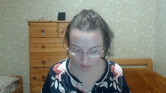 Snapshot of Smart_Rose chatting on October 8, 2025, 6:08 pm Smart Rose online show from October 8, 2025, 6:08 pm