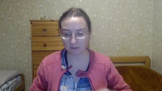 Snapshot of Smart_Rose chatting on March 18, 2025, 5:12 pm Smart Rose online show from March 18, 2025, 5:12 pm