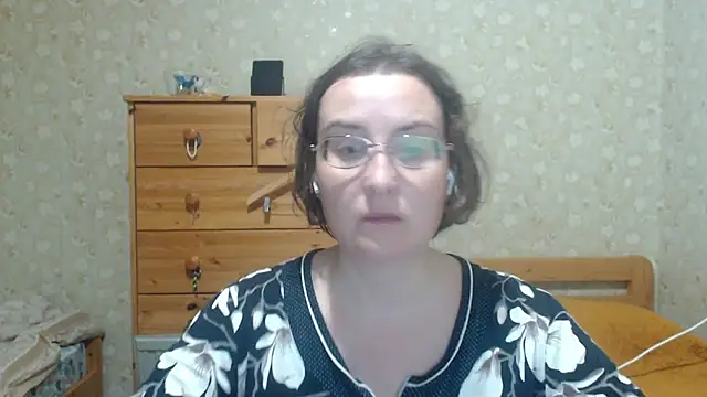 Snapshot of Smart_Rose chatting on September 14, 2025, 9:37 pm Smart Rose online show from September 14, 2025, 9:37 pm
