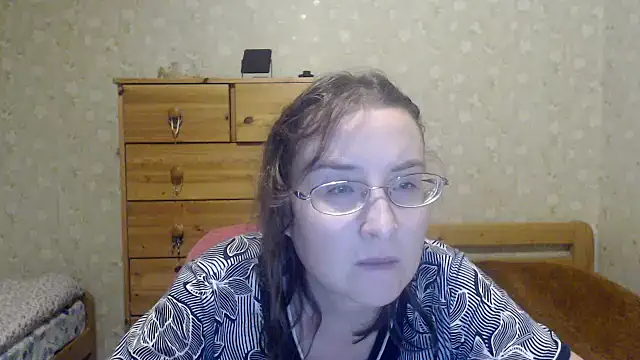 Snapshot of Smart_Rose chatting on March 19, 2025, 9:27 pm Smart Rose online show from March 19, 2025, 9:27 pm