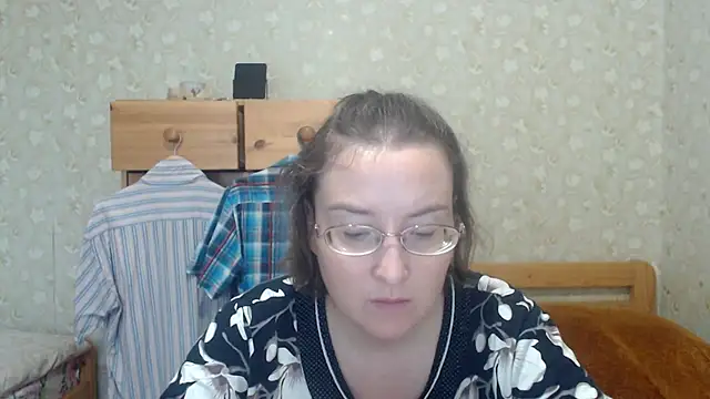 Snapshot of Smart_Rose chatting on October 3, 2025, 12:39 pm Smart Rose online show from October 3, 2025, 12:39 pm
