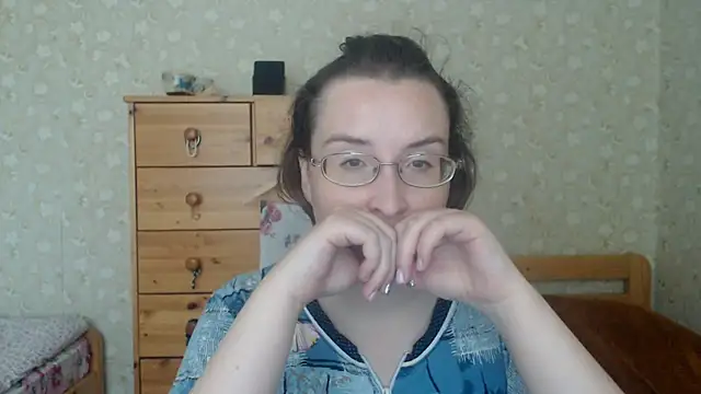 Snapshot of Smart_Rose chatting on September 22, 2025, 10:21 am Smart Rose online show from September 22, 2025, 10:21 am