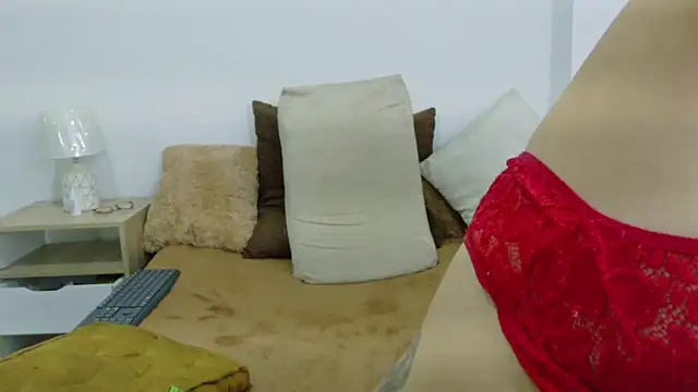 irisconde online show from March 31, 2026, 8:33 pm