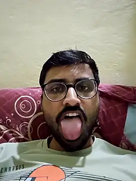 Snapshot of krishna8035 chatting on December 6, 2024, 2:00 pm krishna8035 online show from December 6, 2024, 2:00 pm