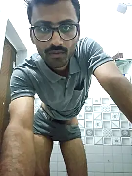 Snapshot of krishna8035 chatting on October 8, 2025, 1:56 pm krishna8035 online show from October 8, 2025, 1:56 pm