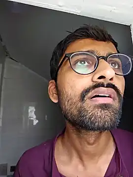 Snapshot of krishna8035 chatting on December 8, 2024, 5:50 am krishna8035 online show from December 8, 2024, 5:50 am