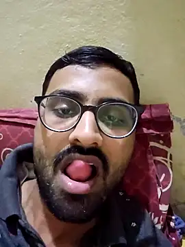 Snapshot of krishna8035 chatting on December 20, 2024, 2:16 pm krishna8035 online show from December 20, 2024, 2:16 pm