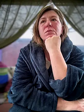 Natali UA online show from November 18, 2025, 5:44 am