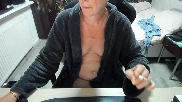 Snapshot of minoesje37 chatting on September 15, 2025, 7:36 pm minoesje37 online show from September 15, 2025, 7:36 pm