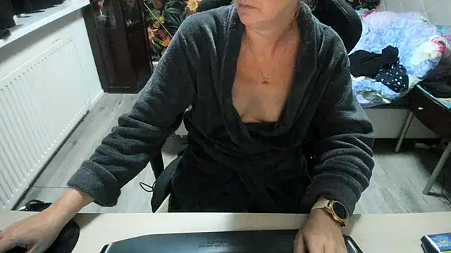 Snapshot of minoesje37 chatting on September 28, 2025, 7:21 pm minoesje37 online show from September 28, 2025, 7:21 pm