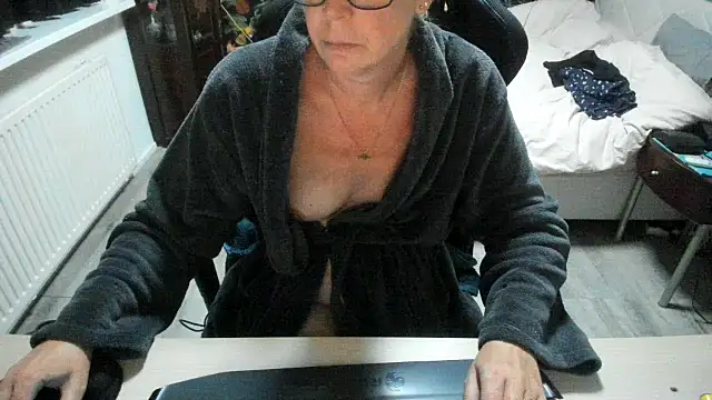 Snapshot of minoesje37 chatting on September 23, 2025, 7:32 pm minoesje37 online show from September 23, 2025, 7:32 pm