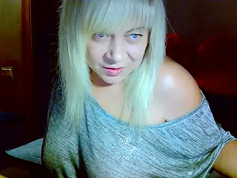 AgoniA7 online show from October 25, 2025, 2:44 am