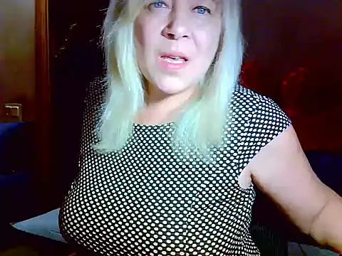 AgoniA7 online show from May 27, 2026, 6:37 pm