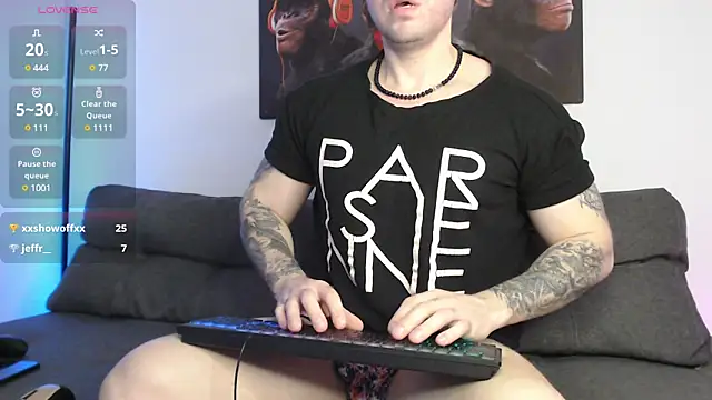 Lucky Ly online show from March 23, 2025, 5:10 am