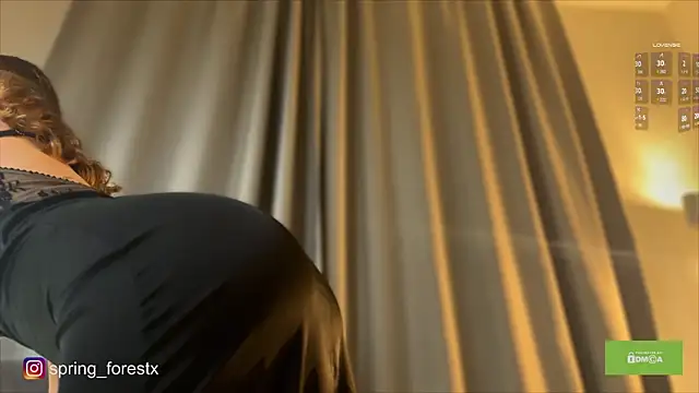 Snapshot of spring_forest chatting on December 17, 2025, 4:01 pm spring forest online show from December 17, 2025, 4:01 pm