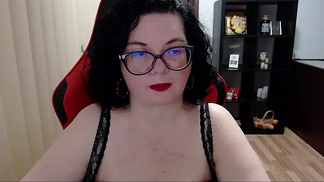 MissTroublle online show from October 27, 2025, 11:11 am