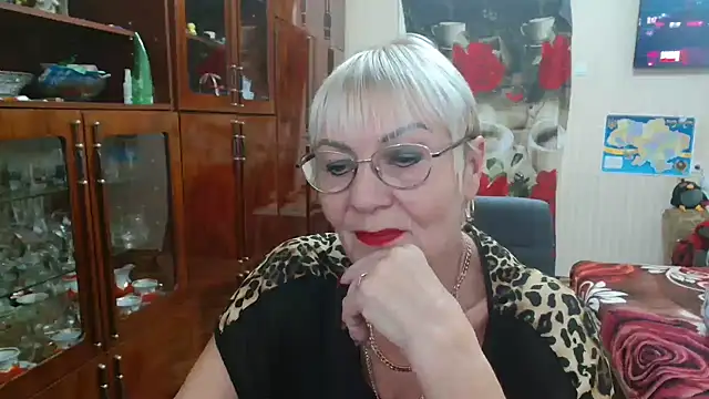 JenaCheim online show from November 9, 2025, 6:50 am