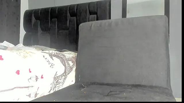 SandraGoldstein online show from November 14, 2025, 1:09 am