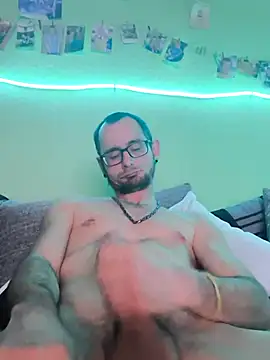 Snapshot of Steveschaw chatting on February 7, 2025, 12:09 am Steveschaw online show from February 7, 2025, 12:09 am