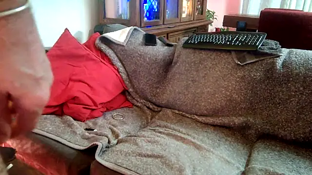 Snapshot of Truganini1 chatting on March 6, 2025, 4:30 am Truganini1 online show from March 6, 2025, 4:30 am