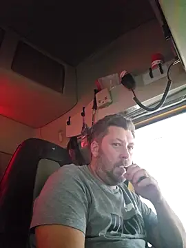 ktmtom247 online show from November 26, 2025, 11:43 am