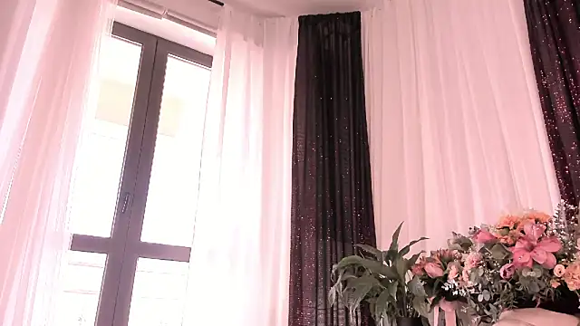 Snapshot of blond3bab3 chatting on October 25, 2025, 7:07 am blond3bab3 online show from October 25, 2025, 7:07 am