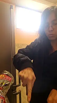 rposhta1991 online show from December 5, 2025, 11:31 am