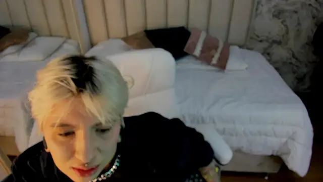 Snapshot of amy_ink chatting on November 7, 2025, 11:15 am amy ink online show from November 7, 2025, 11:15 am