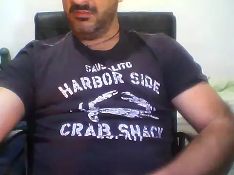 Snapshot of Italian_dark_desire chatting on November 16, 2025, 4:06 am Italian dark desire online show from November 16, 2025, 4:06 am