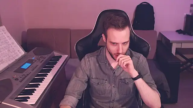 Snapshot of Sweetparker chatting on January 28, 2025, 5:54 am Sweetparker online show from January 28, 2025, 5:54 am