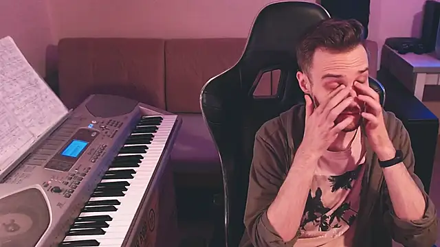 Snapshot of Sweetparker chatting on October 20, 2025, 6:04 am Sweetparker online show from October 20, 2025, 6:04 am