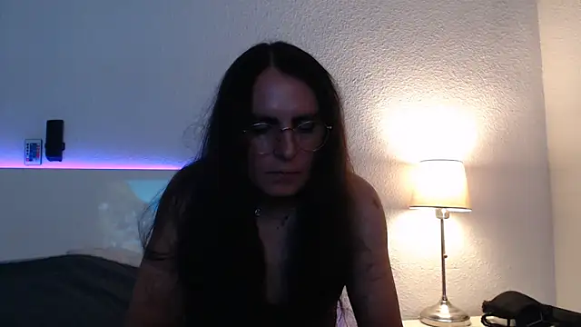 Chic desire online show from June 2, 2026, 10:32 pm