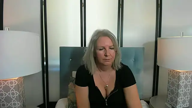 Snapshot of EricaTop chatting on February 9, 2025, 9:26 am EricaTop online show from February 9, 2025, 9:26 am