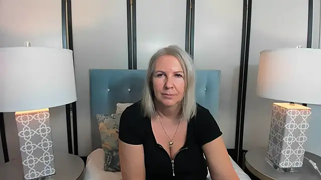 Snapshot of EricaTop chatting on February 24, 2025, 4:58 pm EricaTop online show from February 24, 2025, 4:58 pm