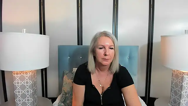 Snapshot of EricaTop chatting on March 3, 2025, 4:47 pm EricaTop online show from March 3, 2025, 4:47 pm