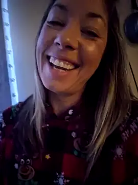 Snapshot of _NinaLuvSins_ chatting on December 16, 2025, 2:32 pm NinaLuvSins online show from December 16, 2025, 2:32 pm