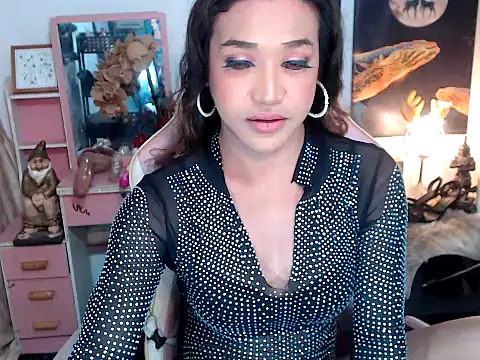 AsianMariaTs online show from November 6, 2025, 3:05 pm