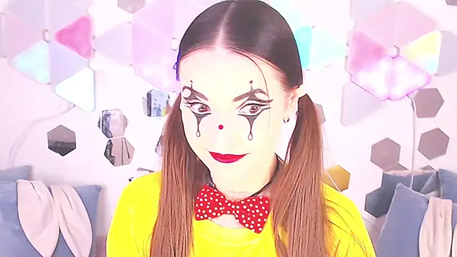 Snapshot of LexiKiss chatting on December 2, 2025, 10:44 pm LexiKiss online show from December 2, 2025, 10:44 pm