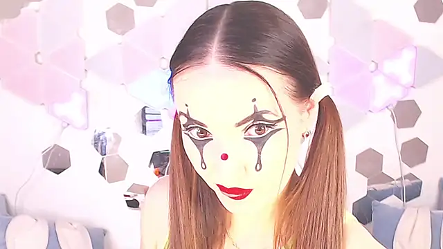 Snapshot of LexiKiss chatting on November 5, 2025, 10:57 pm LexiKiss online show from November 5, 2025, 10:57 pm