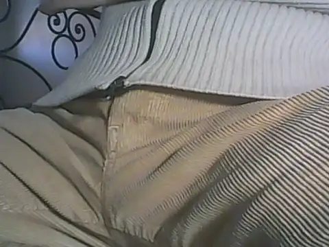 Snapshot of Moro_ra chatting on March 3, 2025, 1:12 pm Moro ra online show from March 3, 2025, 1:12 pm