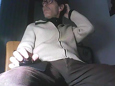 Snapshot of Moro_ra chatting on January 9, 2026, 7:32 pm Moro ra online show from January 9, 2026, 7:32 pm