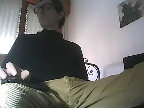 Snapshot of Moro_ra chatting on February 26, 2026, 12:49 pm Moro ra online show from February 26, 2026, 12:49 pm